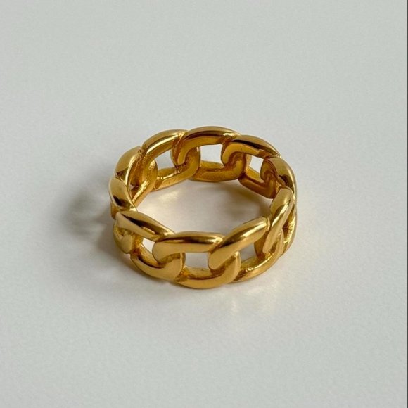 Gold Cuban Link Ring Size 8 - Picture 1 of 7
